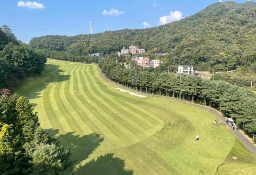 استراحتگاه The Community A By City College