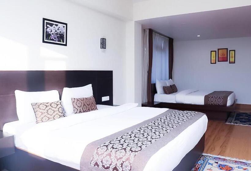 Roomshala Bhumzang Hotel   Amazing View