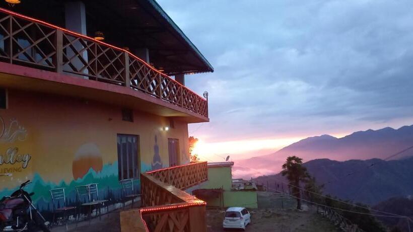 Shiva Valley Resort