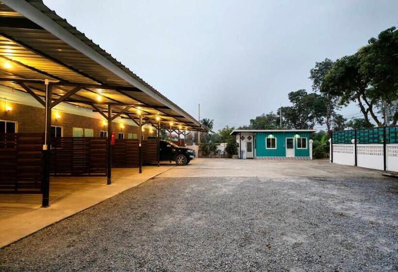 Общежитие Pop Inn