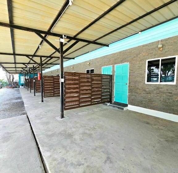 Общежитие Pop Inn