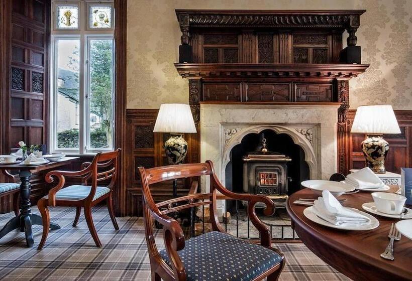 Ambleside Manor   Vegetarian B&b