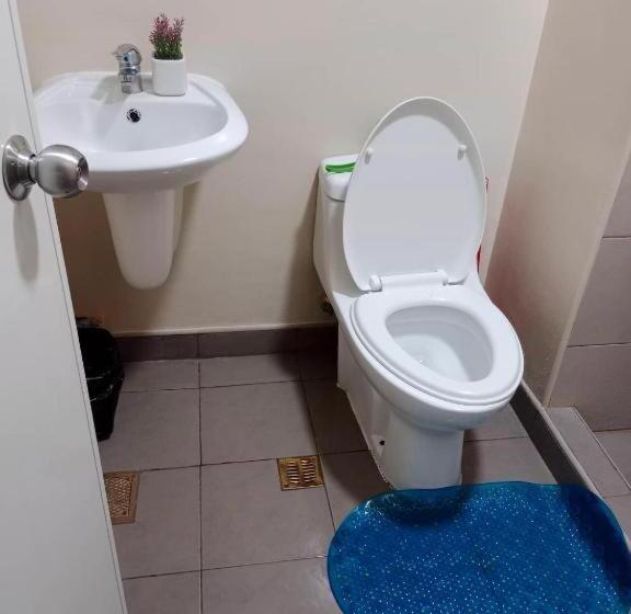 Avida Atria T2 H,5mins To Sm City And Plazuela De Iloilo ,2mins To S&r