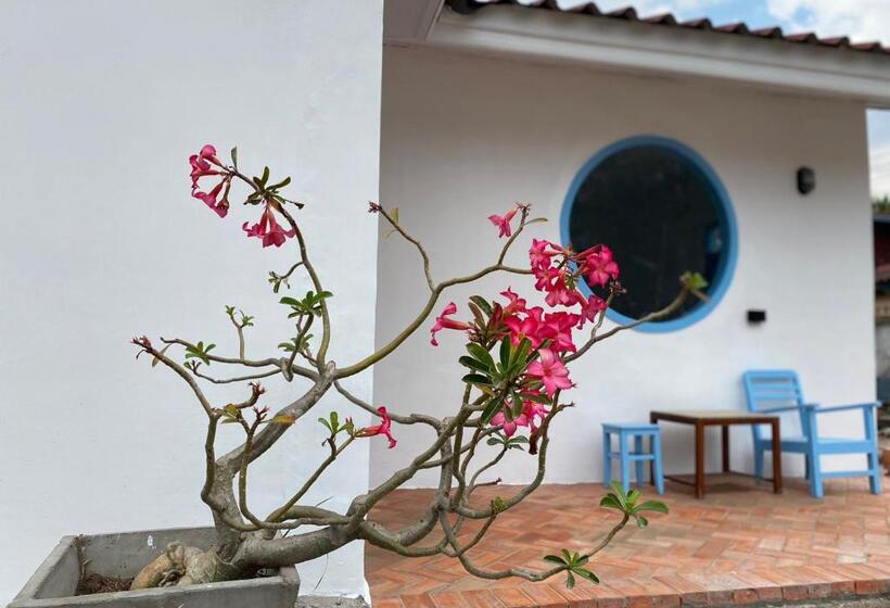 B2 Hotel Savannakhet