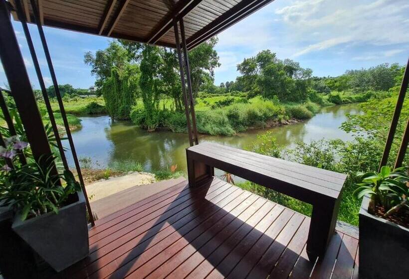 Bed and Breakfast Baan Ati Resort & Spa