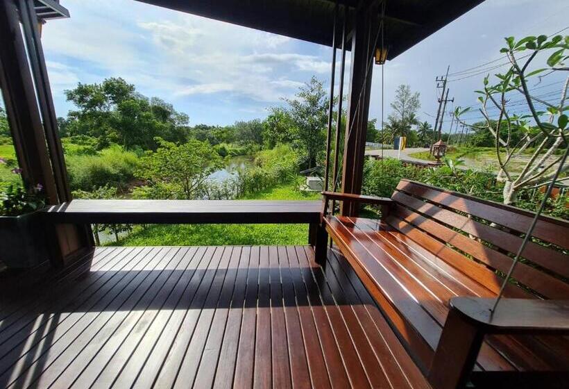 Bed and Breakfast Baan Ati Resort & Spa