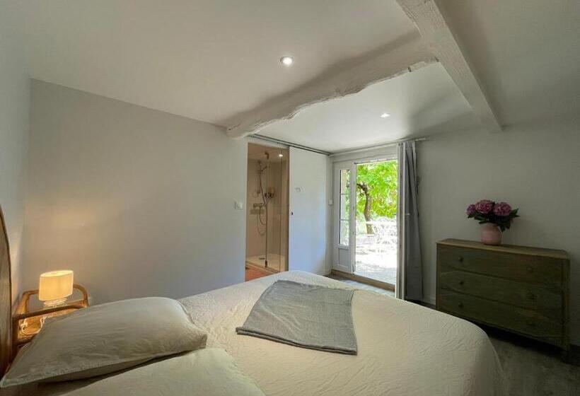 Bed and Breakfast Domaine De Calabel