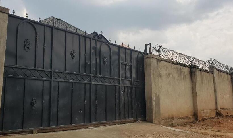 تختخواب و صبحانه Dream Day Cottages