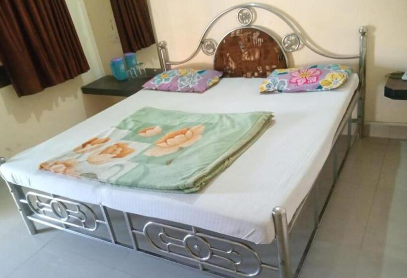 Bed and Breakfast Kanjis Guest House