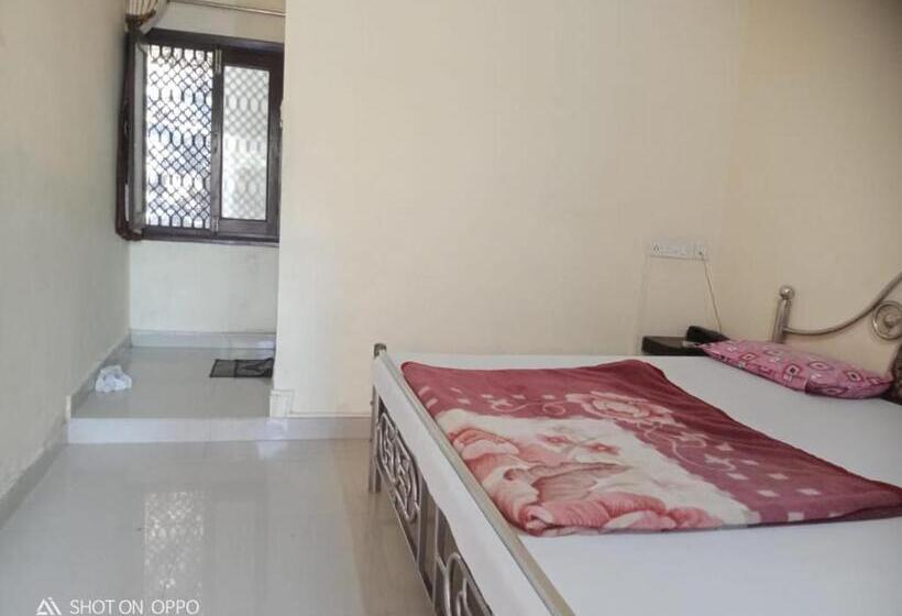 مبيت وإفطار Kanjis Guest House