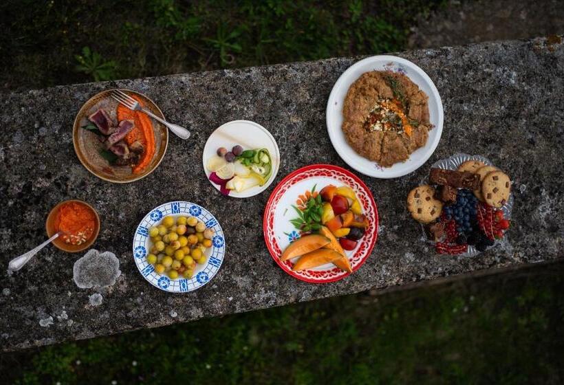 ベッドアンドブレックファースト La Pépite