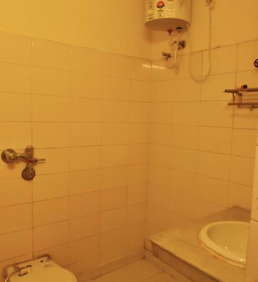 تختخواب و صبحانه Namaste Kashi