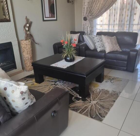 Bed and Breakfast Number 7