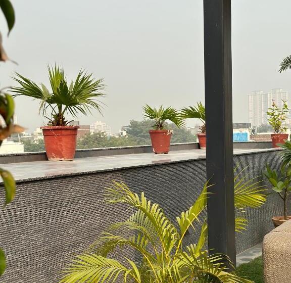 تختخواب و صبحانه Shamiyana Rooftop