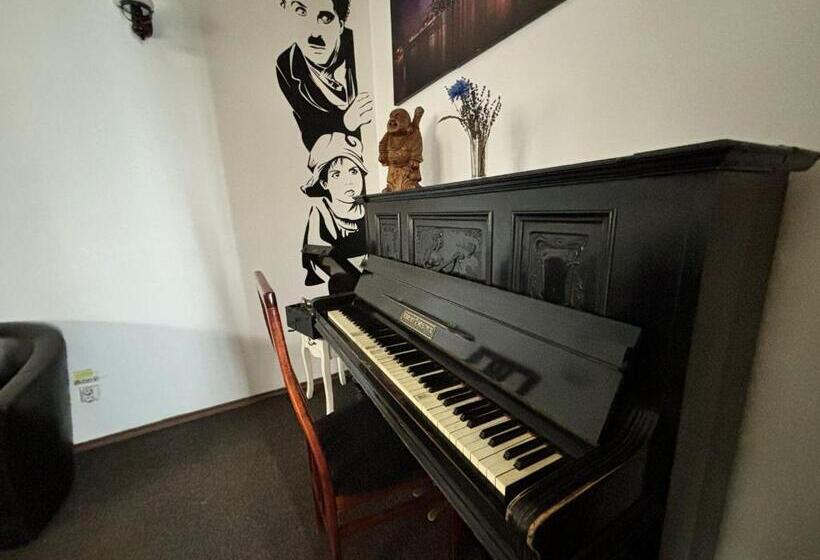 Bucharest West Motel