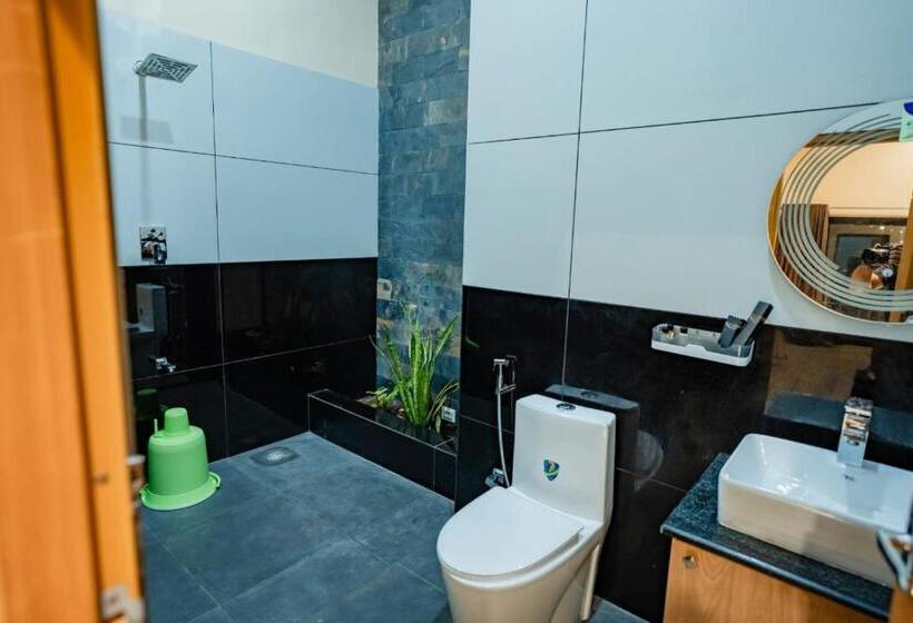 Cleveland Resorts Kanthalloor