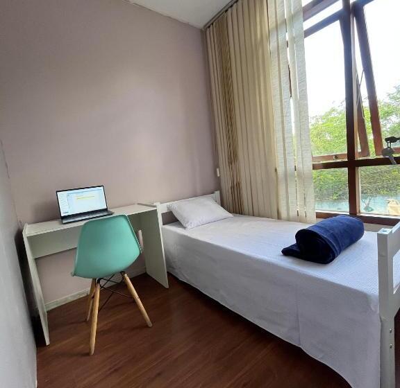 éden Hostel E Coworking