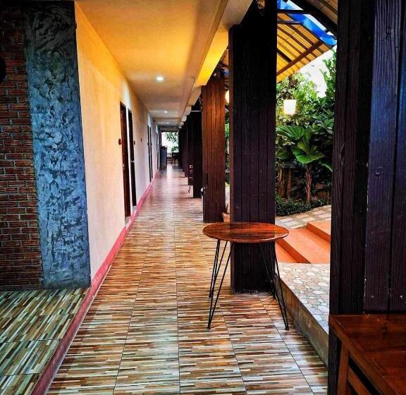 Hotel โรงแรมริเวอร์เลย แกรนด์วิว