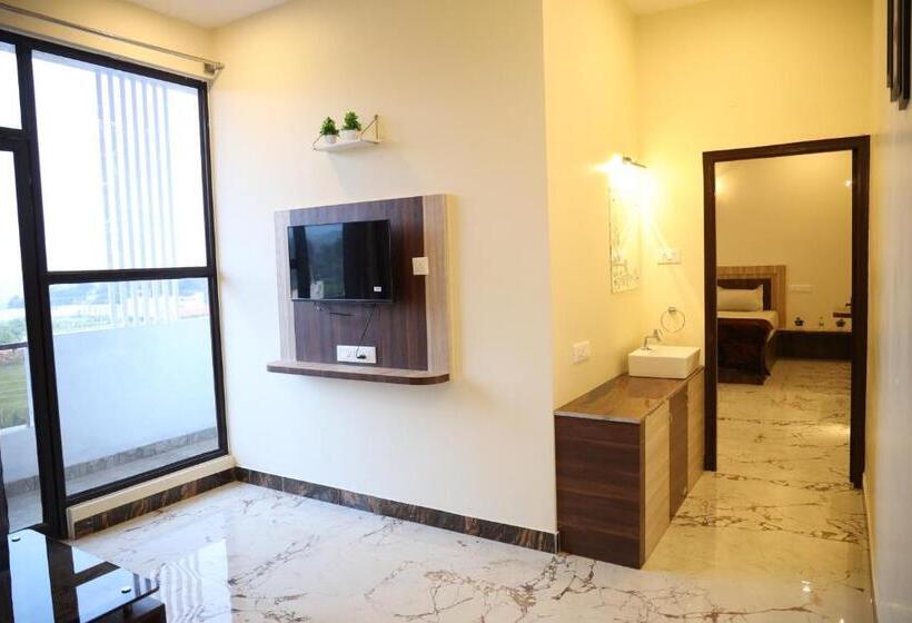 בית מלון כפרי Akshayam Grand Inn