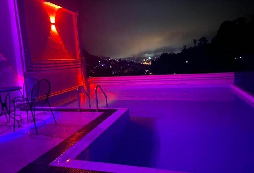 Отель Aurelia Inn