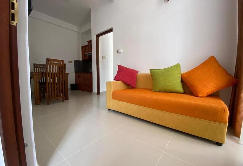 Отель Aurelia Inn