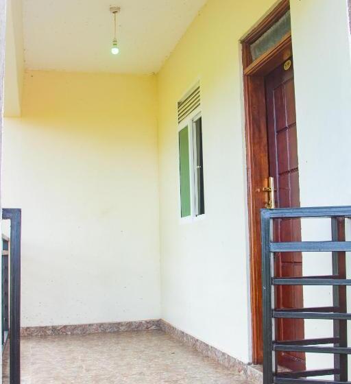 هتل Buvuma Island Beach