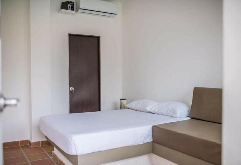 Отель Casa Donama