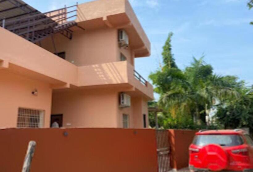 בית מלון כפרי Erisha Tadoba Chandrapur