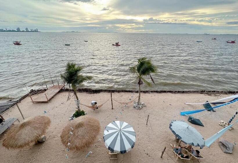 Szálloda Golden Dragon Beach Resort โกลเด้น ดราก้อน บีช รีสอร์ท