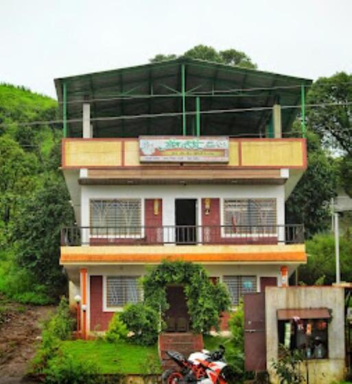 בית מלון כפרי Green Valley,sarkhal