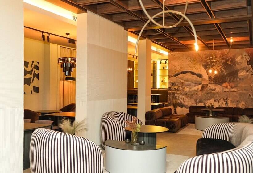 هتل Harmonia Palace