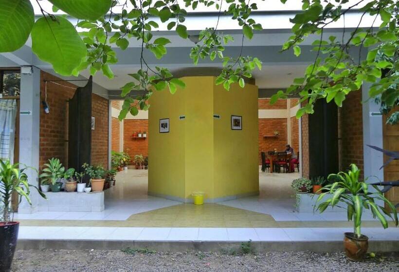 בית מלון כפרי Isola