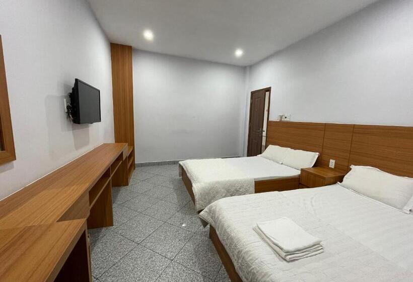 هتل Khách Sạn 179 Bình Dương