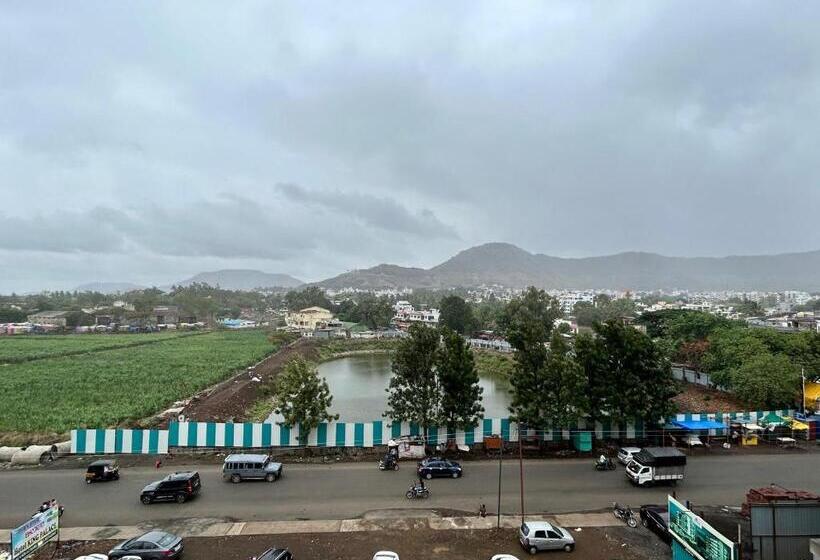 בית מלון כפרי King Palace Llp