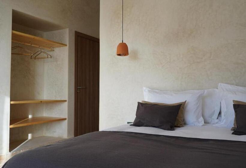 ホテル Loued Surf Lodge