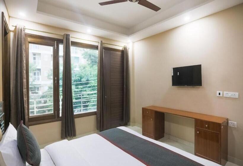 Отель Logix Inn