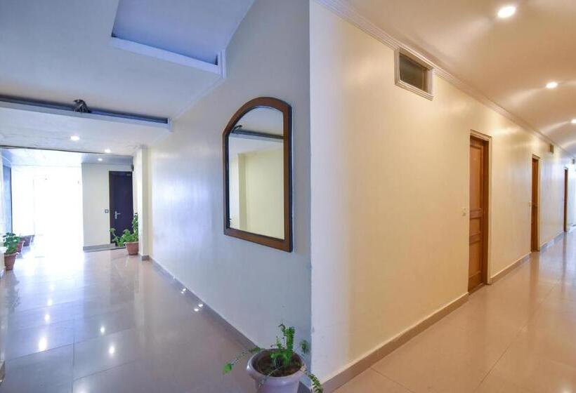 هتل M Bar And Restaurant