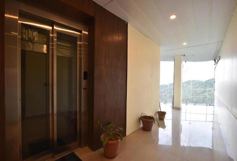 هتل M Bar And Restaurant