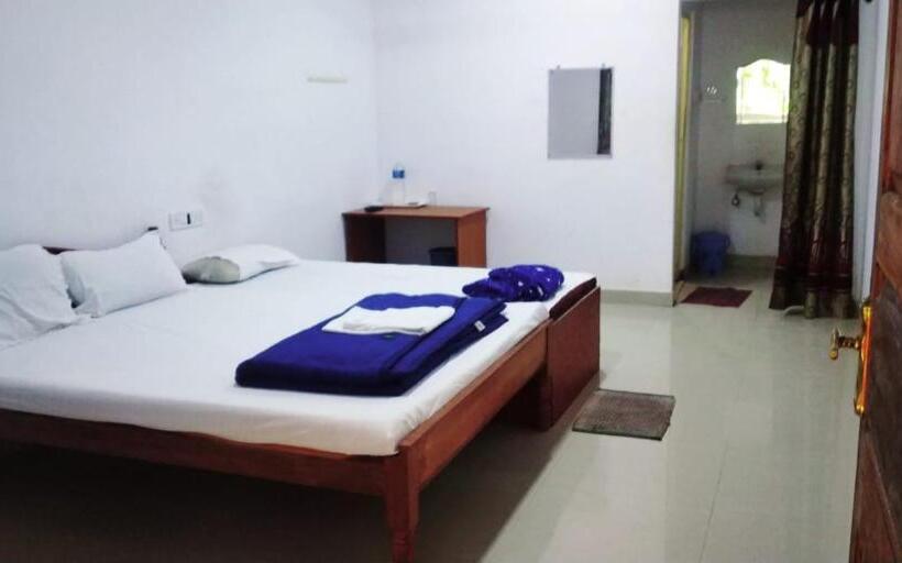 בית מלון כפרי Mallick Palace