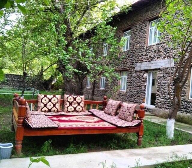 Hotel Manzarahoi Sentob