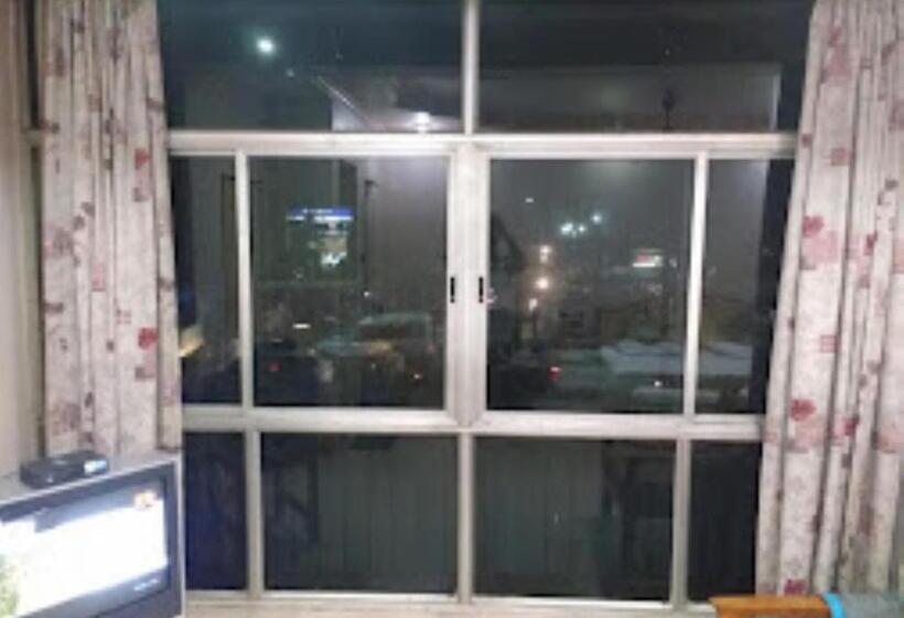 בית מלון כפרי Mayur Restaurant Chandrapur