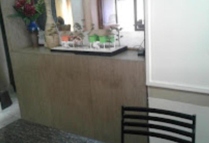 בית מלון כפרי Mayur Restaurant Chandrapur