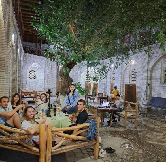 בית מלון כפרי Mekhribon Madina