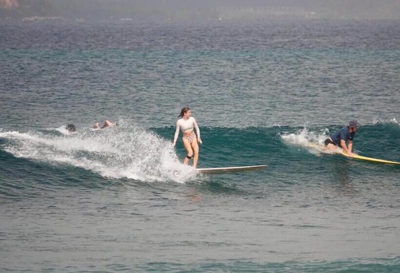 בית מלון כפרי Melody Surf Camp   Ekas Lombok