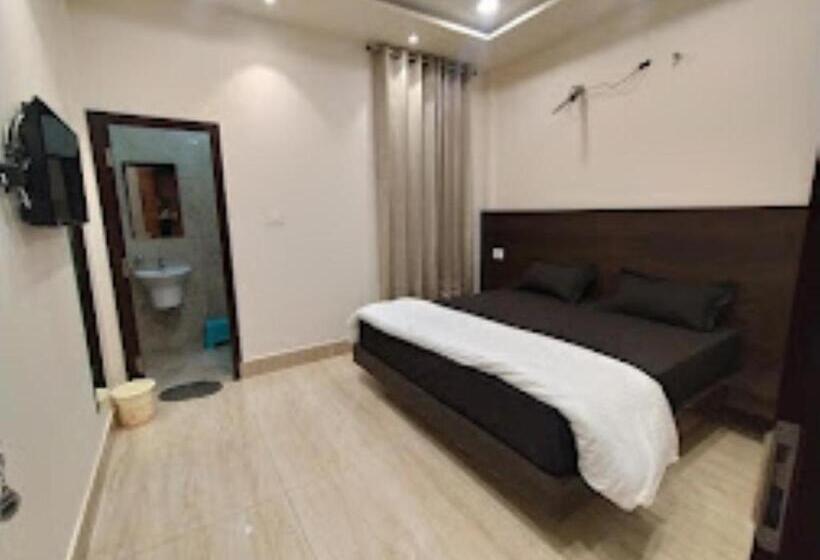 호텔 Mi Rooms, Hoshiarpur