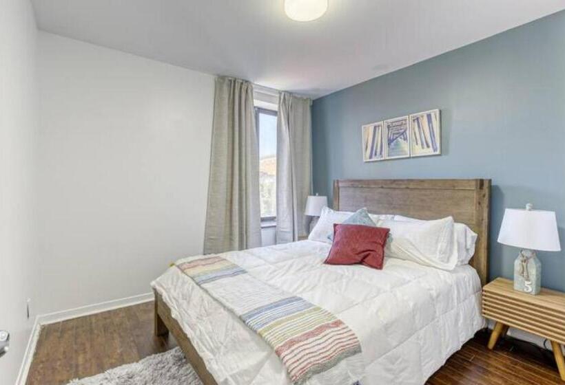 Отель Montreal Boutique Suites