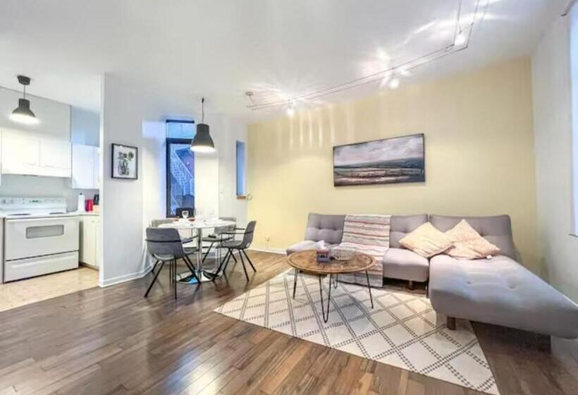 Отель Montreal Boutique Suites