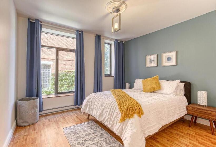 Отель Montreal Boutique Suites