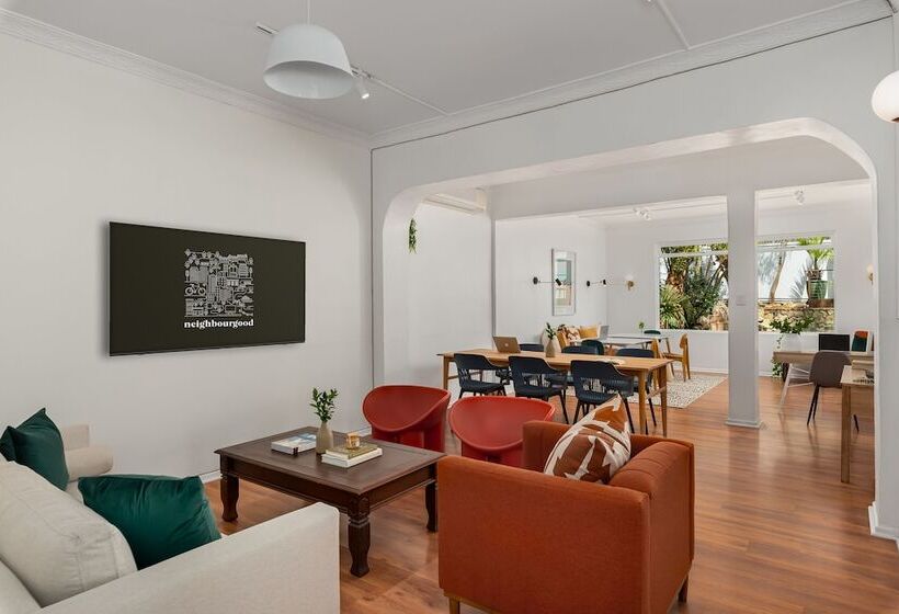 فندق Neighbourgood Ravenscraig