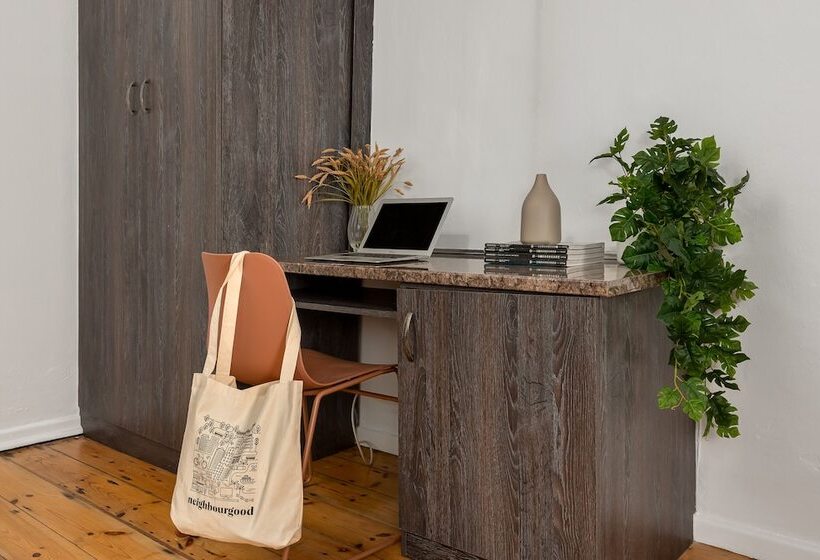 فندق Neighbourgood Ravenscraig